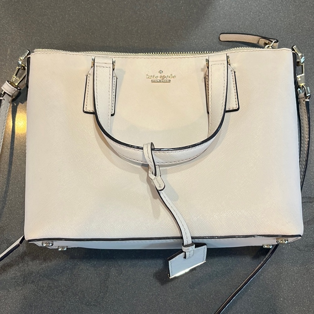 Kate spade zip up ivory purse medium
